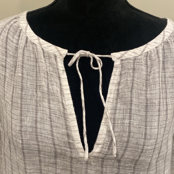 Eileen Fisher White Linen Popover Tunic with Gray Stripes and  3/4 Sleeves - Picture 5 of 11